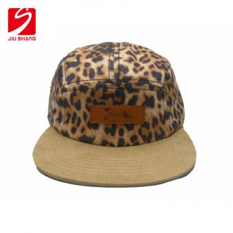 snapback z naturalnej bawełny z naszywką lether