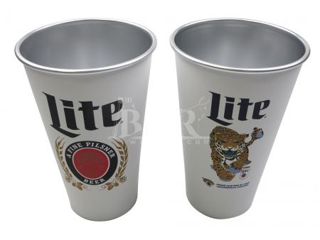 miller lite retro biały stadion kubek szklanka na zewnątrz 